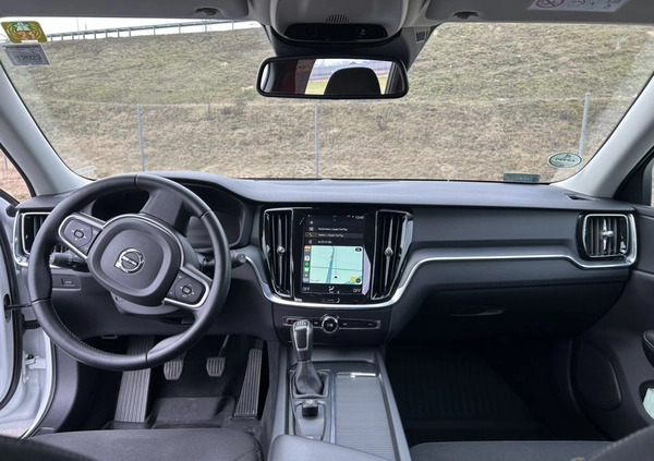 Volvo V60 cena 91900 przebieg: 75000, rok produkcji 2019 z Poznań małe 704